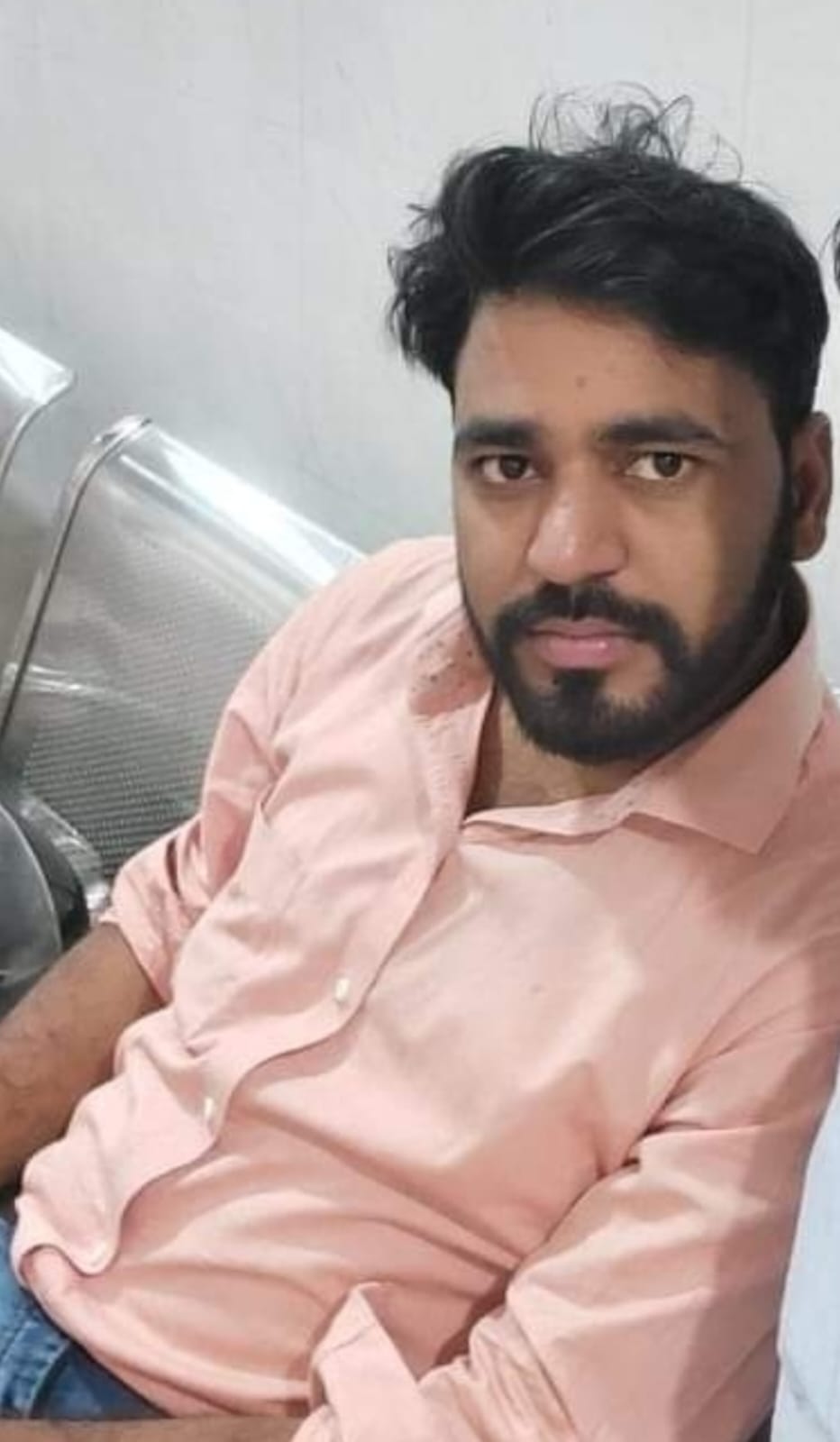आजमगढ़ का लोको पायलट दुर्गेश जिसकी हत्या हुई।