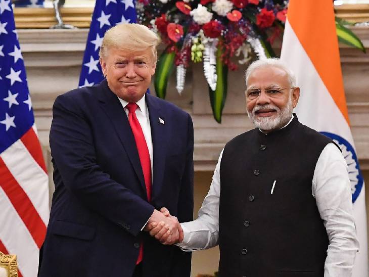 रूस से तेल खरीदने के चलते अमेरिका ने भारत पर कुल 50% टैरिफ लगाया है, जिससे दोनों के रिश्तों में कड़वाहट है। - Dainik Bhaskar