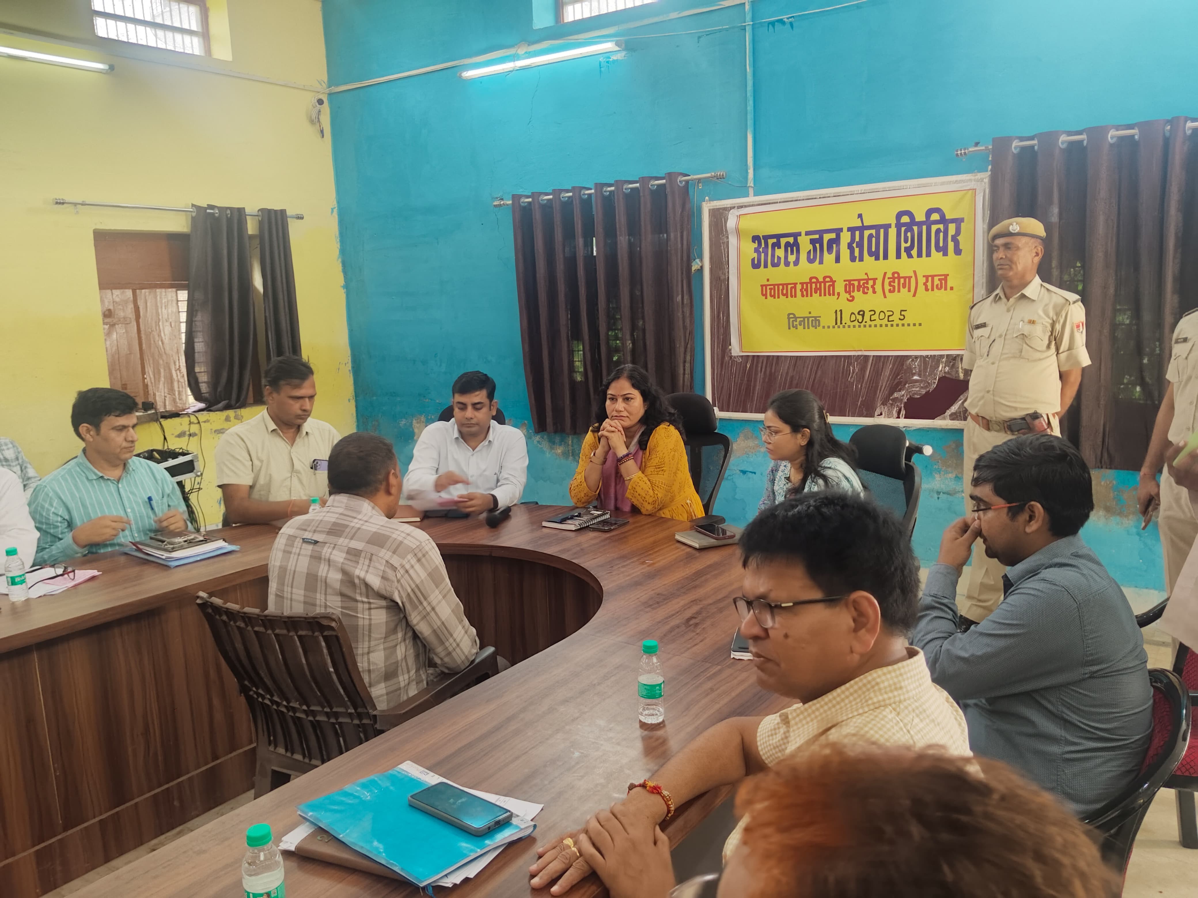 प्रशासन ने सुनी पीड़ितों की समस्याएं।