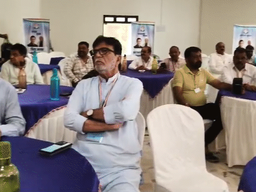 कार्यक्रम मेंं मौजूद गुजरात कांग्रेस के वरिष्ठ नेता और नवनियुक्त शहर व जिलाध्यक्ष।