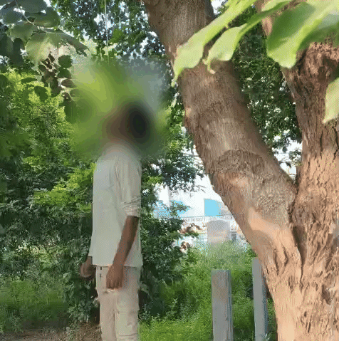 रेवाड़ी में सनसिटी फाटक के पास पेड़ से लटक रहा प्रदीप का शव