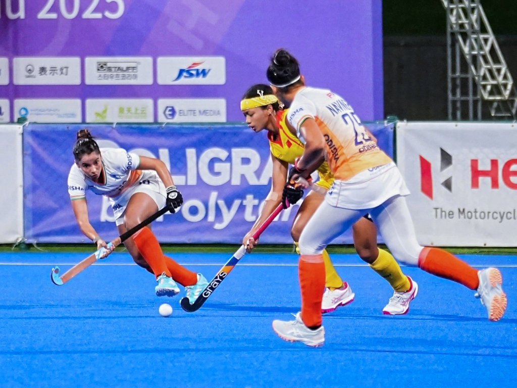 नवनीत ने लगातार चीन के डिफेंस में अटैक किया, लेकिन गोल नहीं दाग सकीं।