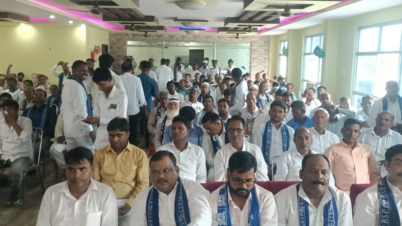 कार्यकर्ताओं में जोश भरने की तैयारी।