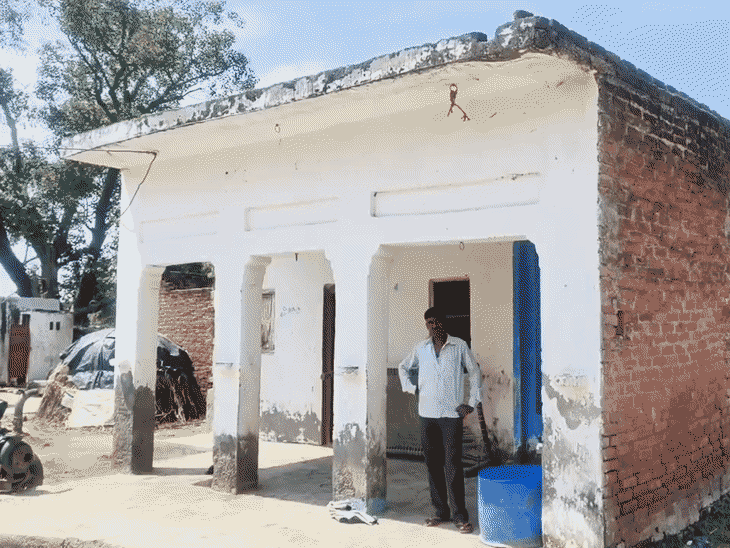 ये महिला के पति ओमपाल का घर है। जहां वह अपने 9 बच्चों के साथ रहती थी।