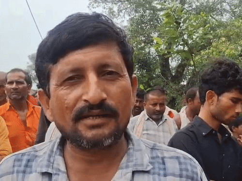 Father Dinesh told- We discovered the rest of the body in one kilometer area, but nothing could be found.
