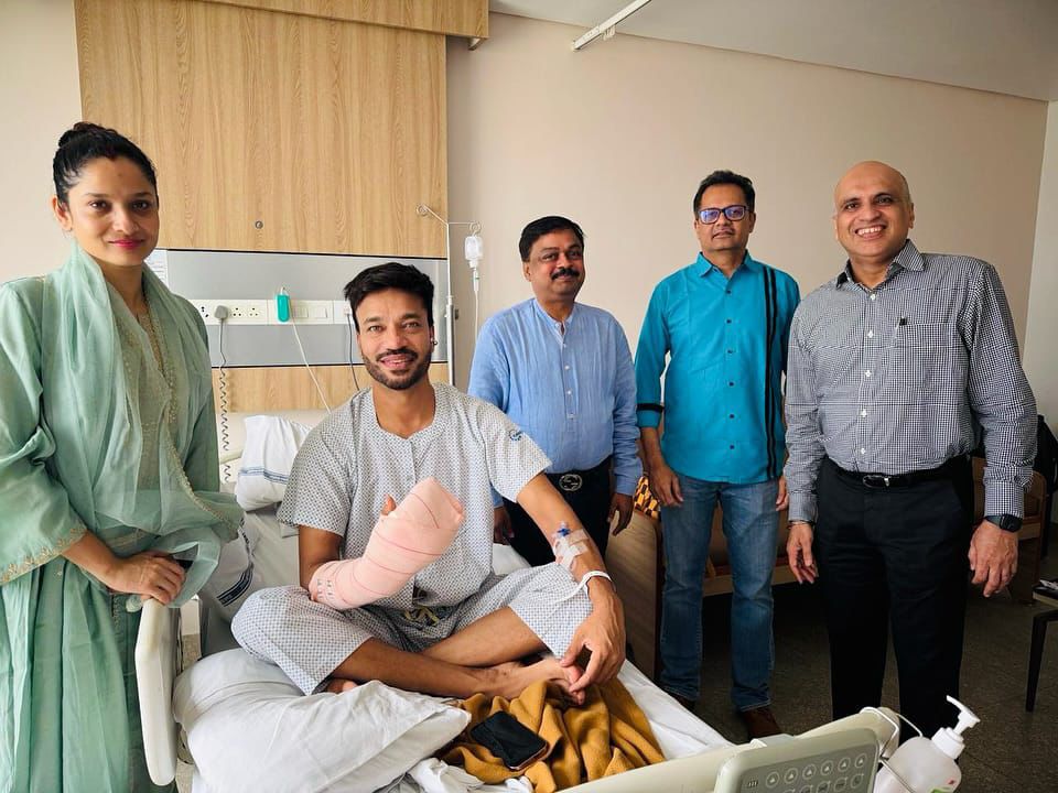 Actor Vicky Jain Injured