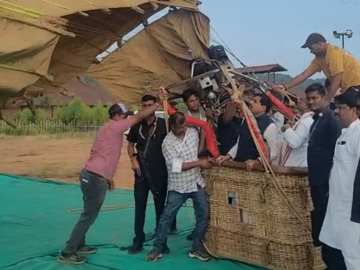 हवा की रफ्तार ज्यादा होने से हॉट एयर बैलून बड़ी मुश्किल से कंट्रोल हुआ।