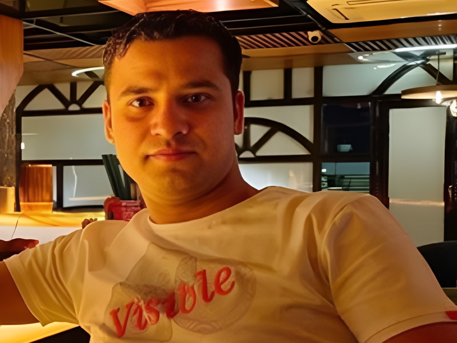 ये तस्वीर सुनील कपूर की है, जिसकी गोली लगने से मौत हुई। सुनील ने यह तस्वीर 2 दिन पहले अपने फेसबुक अकाउंट पर शेयर की थी। - Dainik Bhaskar