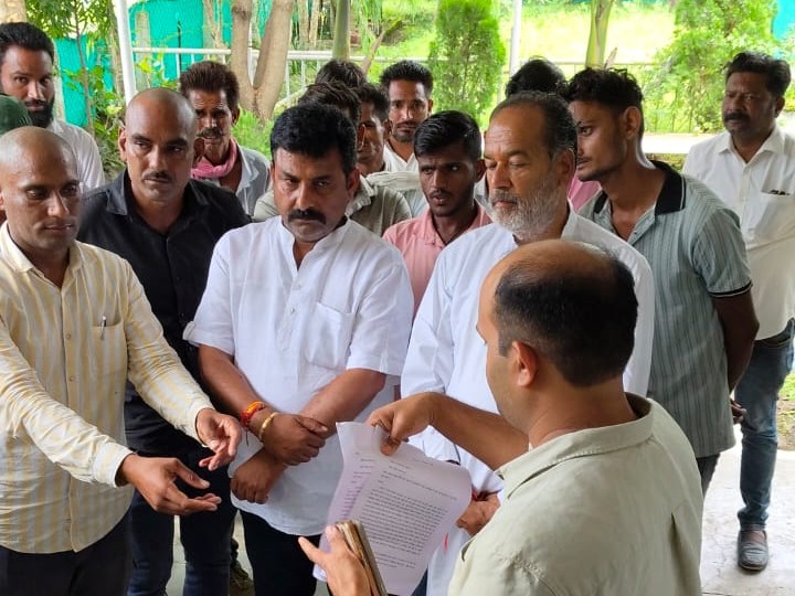 7 सितंबर को परिजनों ने एसडीओपी को सौंपा था ज्ञापन।