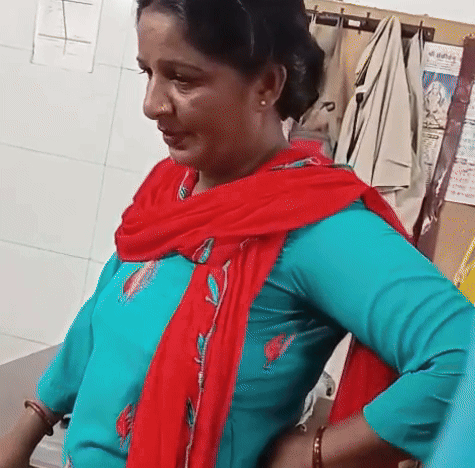 सोनीपत में धर्म परिवर्तन को लेकर हंगामा,VIDEO:  हिंदू संगठन के लोगों ने कुछ महिलाओं को पकड़ा: दोनों पक्षों की थाने में शिकायत – Gohana News