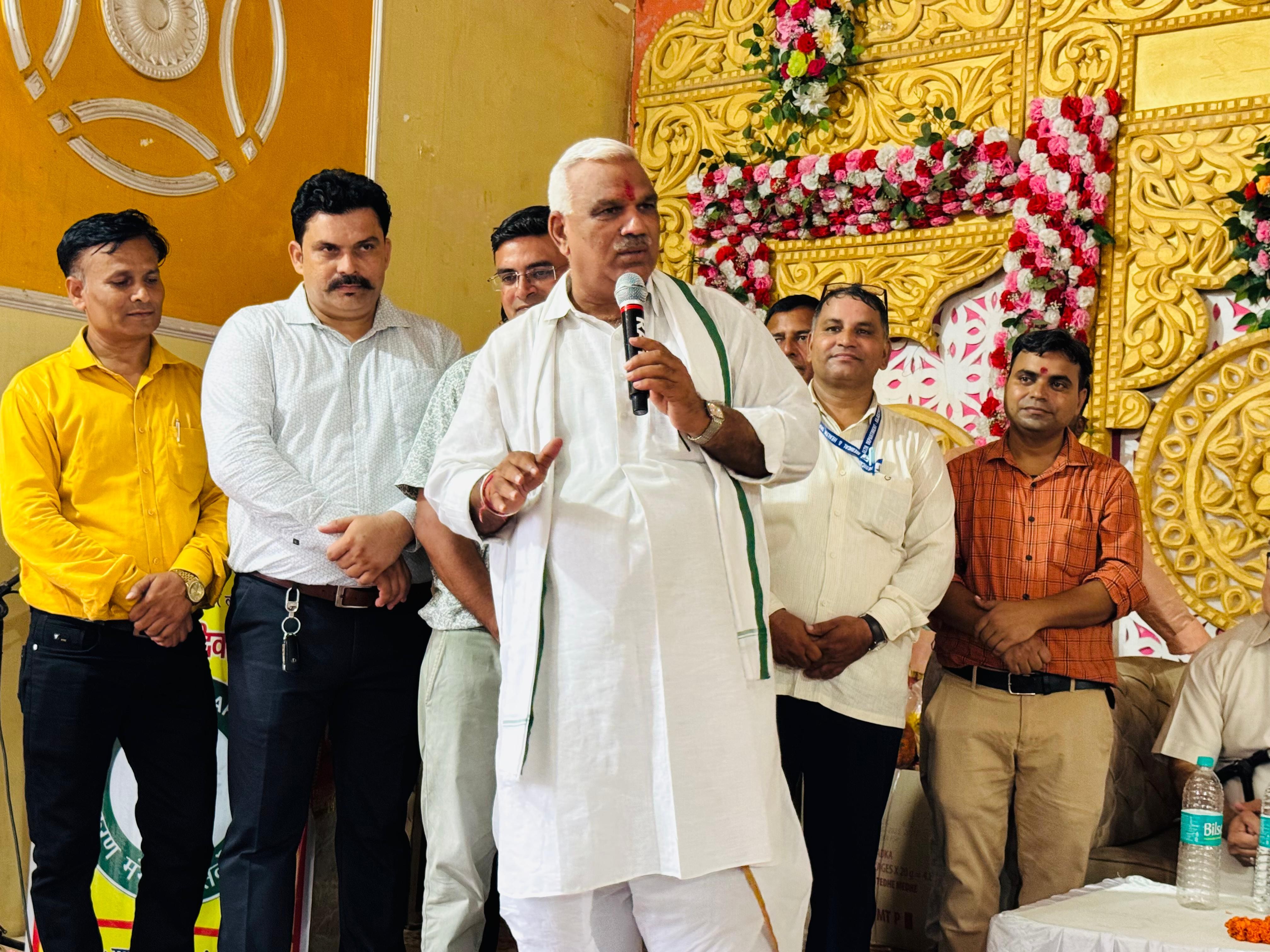 गृह राज्य मंत्री ने लोगों से की ग्रामीण सेवा शिविर और शहरी सेवा शिविरों का लाभ लेने की अपील।