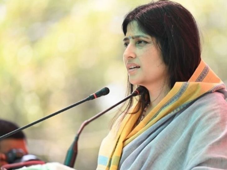 Dimple Yadav, MP from Mainpuri, was also on board the aircraft.