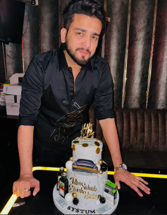 Elvish Yadav celebrating his birthday in Gurugram.