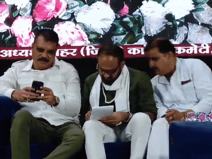 नेता प्रतिपक्ष उमंग सिंघार रविवार को एक कार्यक्रम में शामिल होने जबलपुर पहुंचे थे।