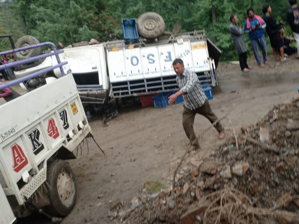 Crashed pickup in Kotkhai Khola.