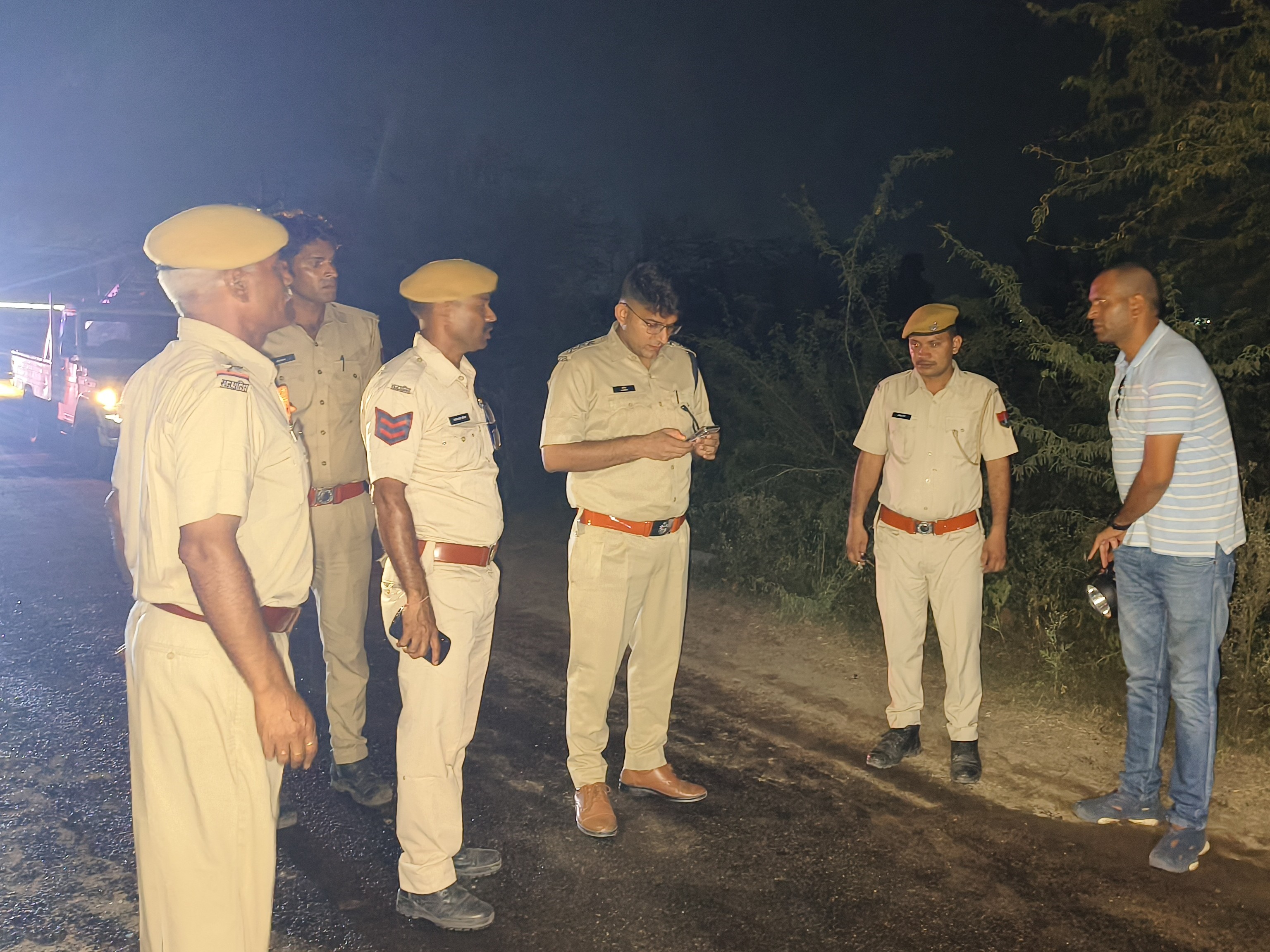 घटना की जानकारी मिलते ही पुलिस जाब्ता मौके पर पहुंचा।