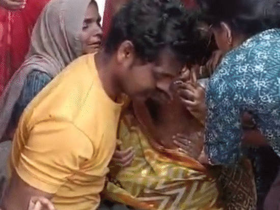 बेटे अरविंद की मौत के बाद मां का रो-रोकर बुरा हाल था।
