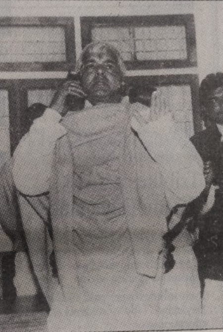 12 फरवरी 1999, रात करीब 9.30 बजे। राष्ट्रपति शासन लगने के बाद फोन पर बात करते हुए पूर्व सीएम लालू यादव। सोर्स : लाइब्रेरी