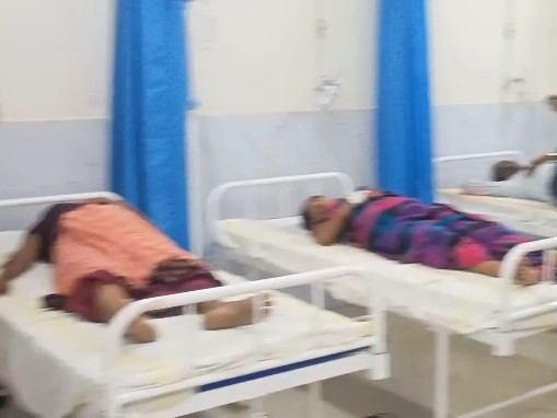Bus carrying 38 pilgrims going to Gaya met with an accident | गया जा रहे 38  श्रद्धालुओं की बस दुर्घटनाग्रस्त: कैमूर में ट्रक से हुई टक्कर, एक की मौत,  10 घायल - Kaimur News | Dainik ...