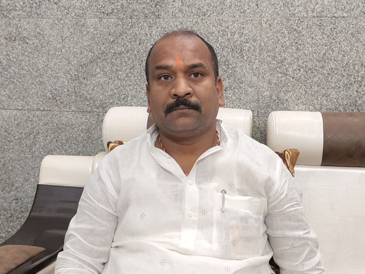 कांग्रेस के पूर्व विधायक गुलाब कमरो