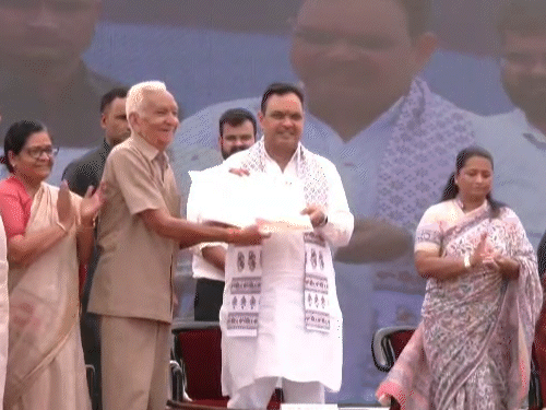 जयपुर के मालवीय नगर स्थित कम्युनिटी सेंटर में मुख्यमंत्री भजनलाल शर्मा ने ग्रामीण और शहरी सेवा शिविर की शुरुआत की।