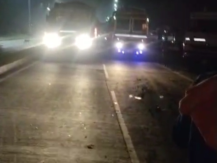 बिलासपुर के रतनपुर रोड में चक्काजाम कर दिया गया था।