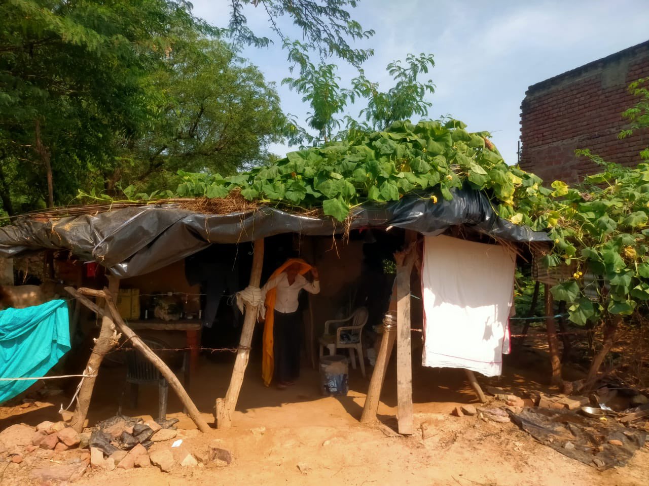 मृतक राजेंद्र सैनी का घर।