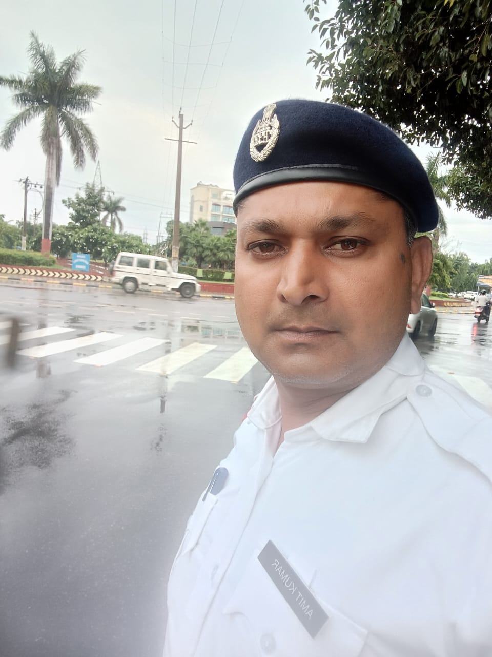 पंचकूला में ब्लैक स्कार्पियो ने उड़ाए पुलिस नाके के बैरिकेड:  उछलकर होमगार्ड को लगा, ड्रंकन ड्राइव जांच रही थी पुलिस टीम – Panchkula News