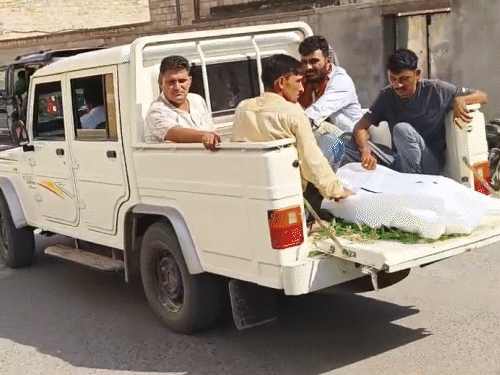 परिजन 5 घंटे चली वार्ता के बाद माने और खेताराम के शव को लेकर मॉर्च्युरी से रवाना हुए थे।