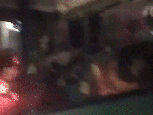 घटना शाम करीब 6 बजे नम्बोल सबल लाइकाई इलाके में हुई, जब असम राइफल्स के जवान इम्फाल से बिष्णुपुर की ओर जा रहे थे। - Dainik Bhaskar