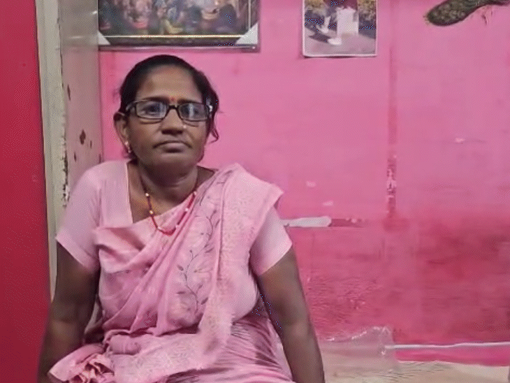 रेखा बाई को पता ही नहीं कि जिन दस्तावेजों पर अंगूठा लिया गया उनमें क्या लिखा था।