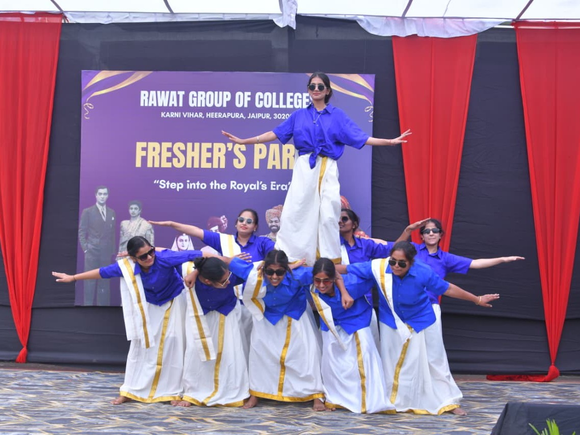 कार्यक्रम में विभिन्न सांस्कृतिक प्रस्तुतियां दी गईं।