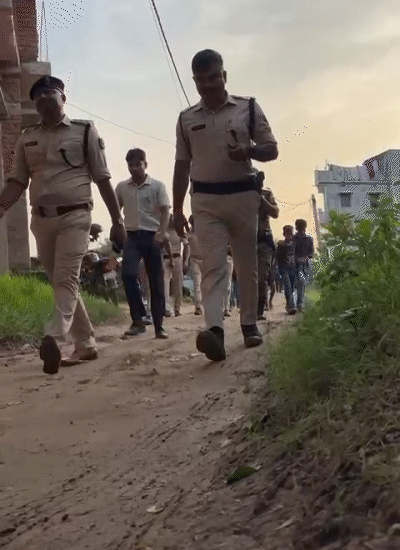 DM के आदेश के बाद रक्सौल अनुमंडल के 150 से ज्यादा अस्पतालों में सर्चिंग।