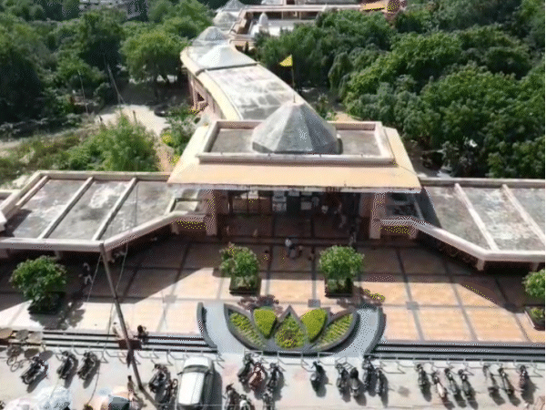 आध्यात्मिक साधना का अद्वितीय केंद्र है पीतांबरा माता मंदिर।