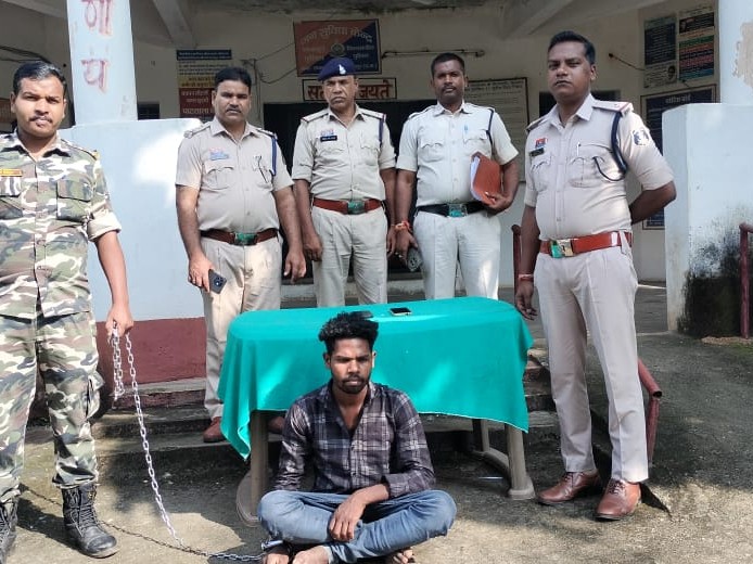 प्रेमिका की गला घोंटकर हत्या - Dainik Bhaskar