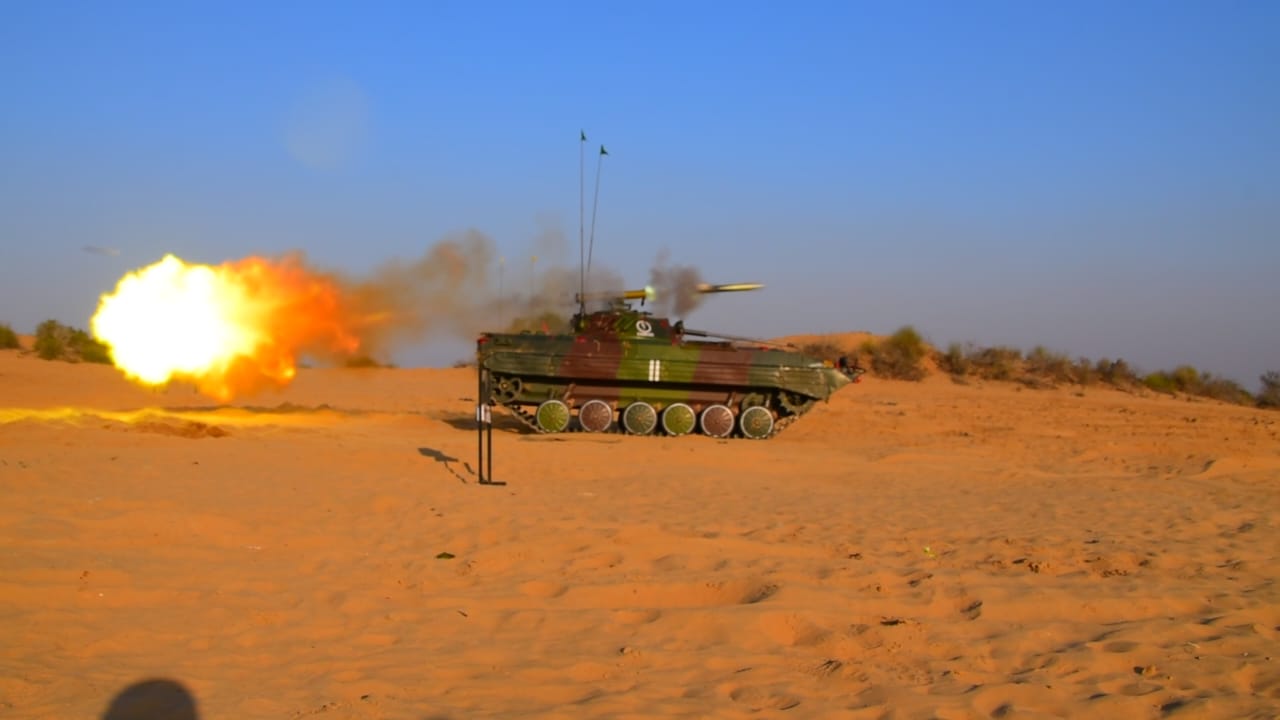 During the exercise, the tanks kept hitting the tanks with long distances as soon as the enemy's hideouts were detected. So that the enemy does not understand where the attack is taking place.