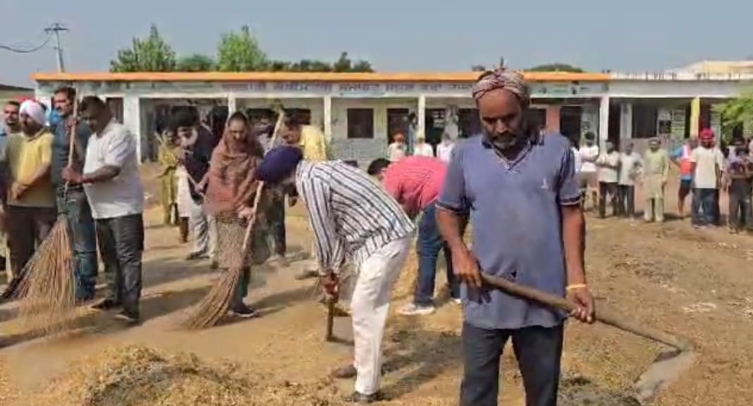 सोशल मीडिया ट्रोलिंग पर विधायक धालीवाल का बयान:  बोले–मुझे फर्क नहीं पड़ता, मैं लोगों की सेवा करता रहूंगा; अमृतसर में चला रहे सफाई अभियान – Amritsar News