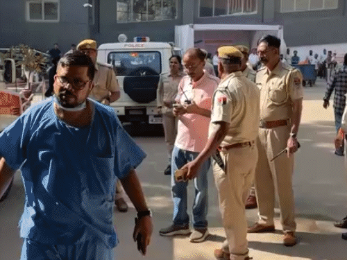 Policemen are stationed at JLN Hospital in Ajmer.