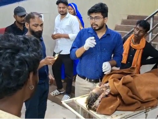 चेकअप के बाद डॉक्टरों ने मृत घोषित किया।