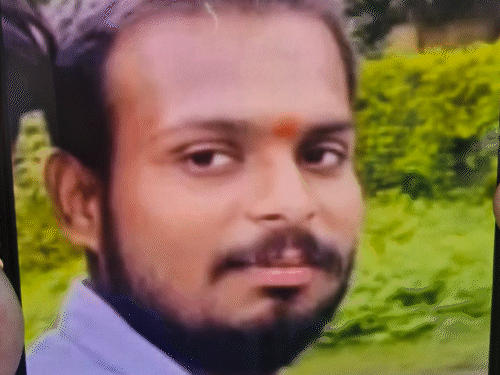 यह साहित्य खरे है, जिसने एक महिला सिपाही के प्यार में सल्फास खाकर जान दे दी।