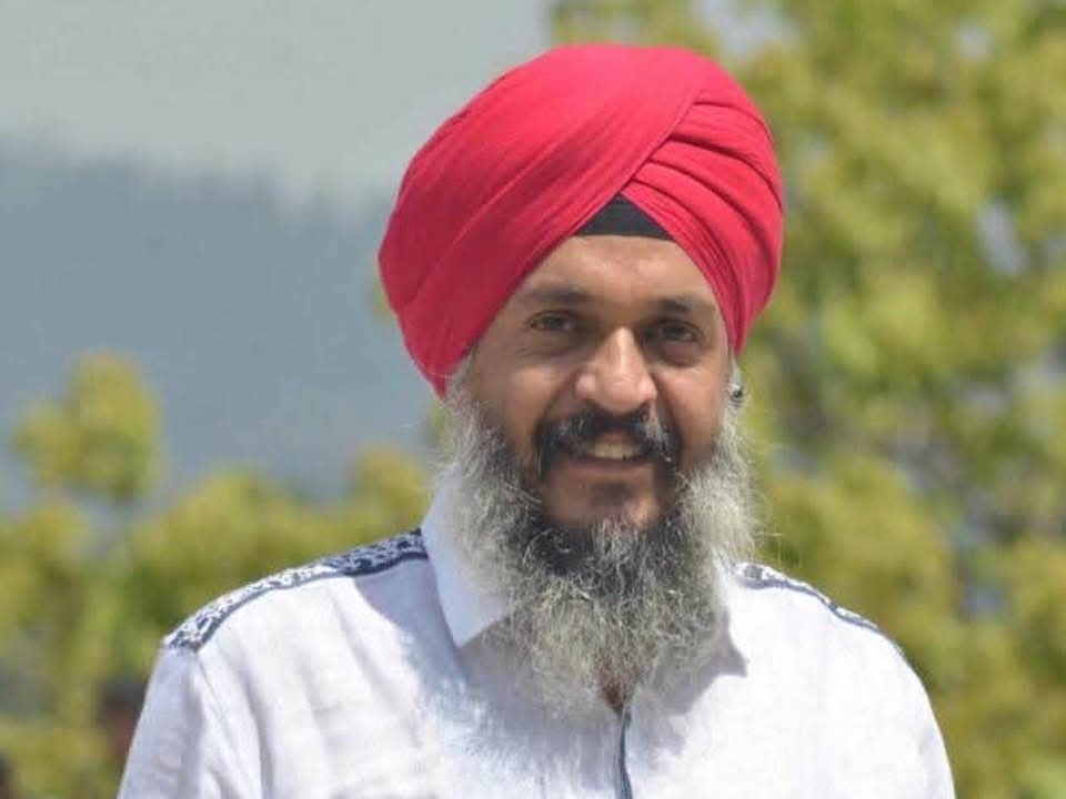 आलमाइटी ब्लेसिंग संस्था के संस्थापक सरबजीत सिंह बॉबी।