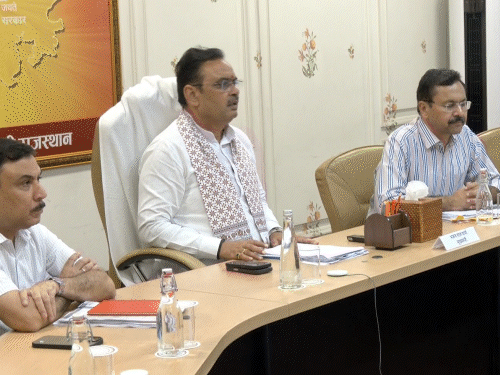 सीएम ने रविवार को वीसी से मंत्री-विधायकों की बैठक लेकर उन्हें जीएसटी उत्सव का प्रचार-प्रसार करने का टास्क दिया।