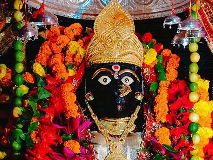 दंतेवाड़ा की दंतेश्वरी माता, रायपुर की मां महामाया और मां समलेश्वरी माता।
