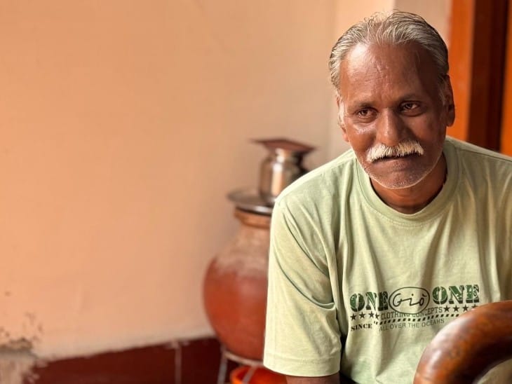 Neeraj Prasad Awadhiya, son of Jageshwar.