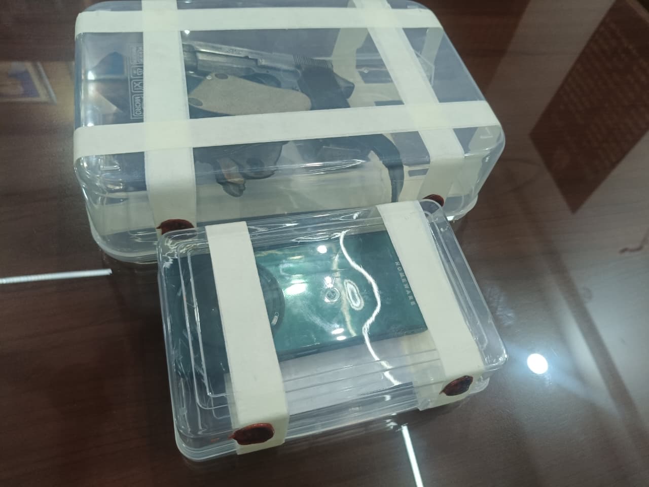 हत्या में प्रयोग किया गया असलहा बरामद हुआ है।