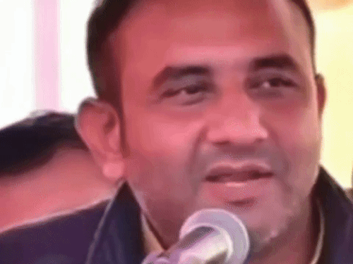 जालोर के रानीवाड़ा विधायक रतन देवासी ने ट्वीट कर जान का खतरा बताया। पूर्व मंत्री पर आरोप लगाया लेकिन नाम शेयर नहीं किया।
