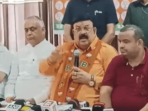 जालंधर पहुंचे राज्यसभा सांसद श्वेत मलिक:  बोले- PM ने टैक्स सुधार कर गरीब-अमीर का फर्क मिटाया, आम जनता को मिला दीवाली गिफ्ट – Jalandhar News