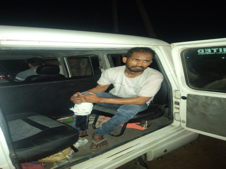 मथुरा पुलिस से हुई मुठभेड़ में चोर के लगी गोली:  आगरा का चोर गोली लगने से हुआ घायल, पुलिस ने कराया अस्पताल में भर्ती – Mathura News