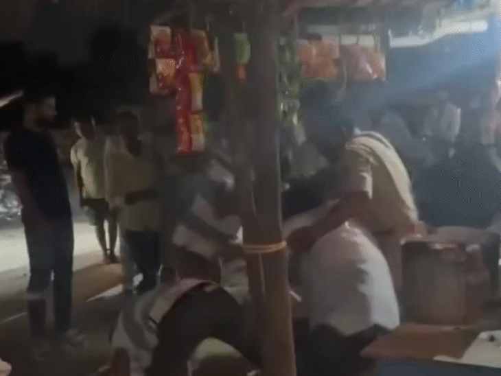 होमगार्ड जवान, उसके बेटे समेत 4 हमलावरों ने होटल संचालकों से मारपीट की।