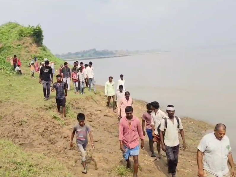 13-year-old boy goes missing while bathing in Son River